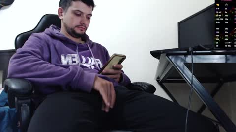 Snapshot of yacklol chatting on January 2025 02:30:02 AM jack thopmson online show from January 2025 02:30:02 AM