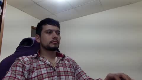 Snapshot of yacklol chatting on March 2025 04:05:02 AM jack thopmson online show from March 2025 04:05:02 AM