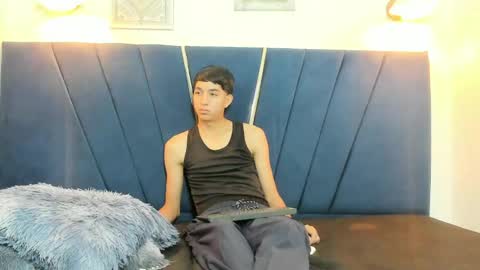 yago_7 online show from May 2026 12:10:01 PM