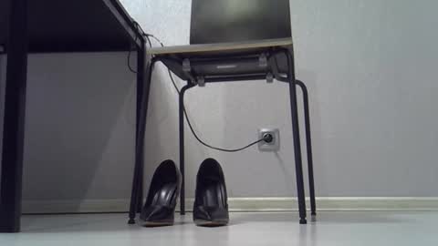 Dina online show from December 2025 07:50:02 AM