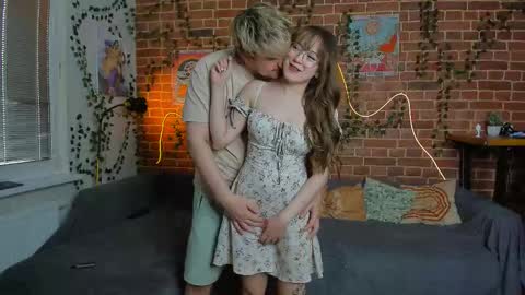 Mia and Andry  online show from September 2025 01:55:01 PM