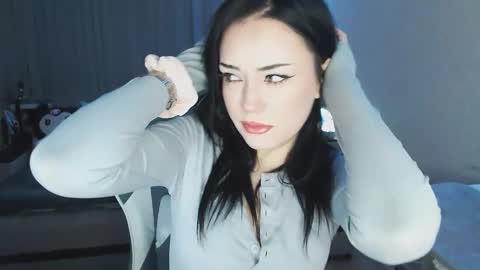 Yami online show from November 2025 09:48:02 PM