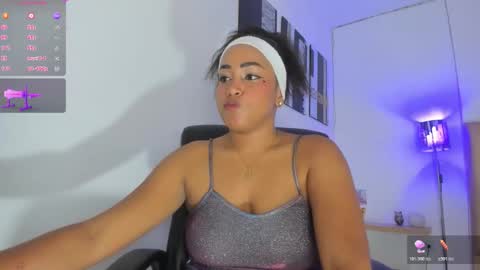 Snapshot of yamirawalker chatting on October 2025 08:31:01 PM Naomi online show from October 2025 08:31:01 PM