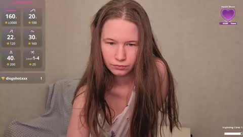 Snapshot of yana_squrel_22 chatting on September 2025 11:59:02 PM Yana online show from September 2025 11:59:02 PM