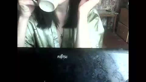 Snapshot of yanafiesta chatting on September 2025 09:33:01 AM yanafiesta online show from September 2025 09:33:01 AM