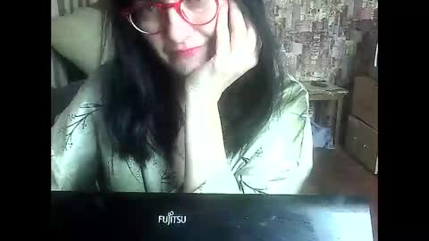 Snapshot of yanafiesta chatting on October 2025 08:59:01 AM yanafiesta online show from October 2025 08:59:01 AM