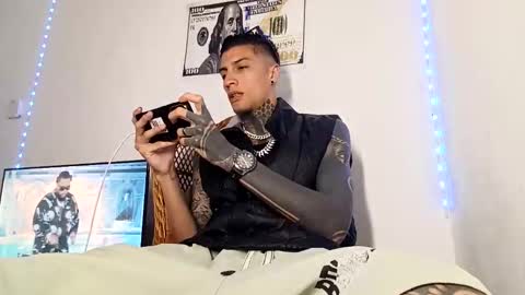 Snapshot of yanfranko420 chatting on February 2026 12:50:02 AM Yan online show from February 2026 12:50:02 AM