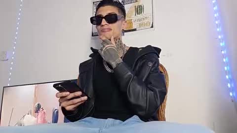 Snapshot of yanfranko420 chatting on February 2026 07:42:02 AM Yan online show from February 2026 07:42:02 AM