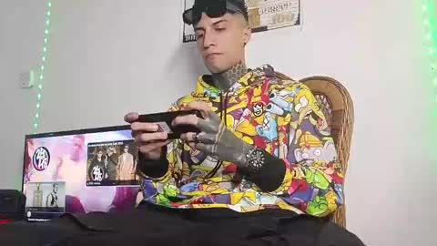 Snapshot of yanfranko420 chatting on February 2026 01:40:02 AM Yan online show from February 2026 01:40:02 AM