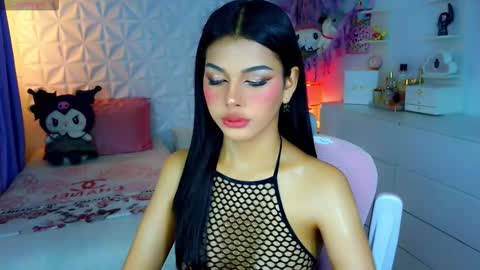 Snapshot of yang_audreylone chatting on October 2025 08:57:02 AM YANG AUDREY LONE online show from October 2025 08:57:02 AM