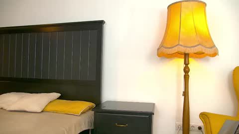 yanira_ass_ online show from February 2026 05:00:02 AM