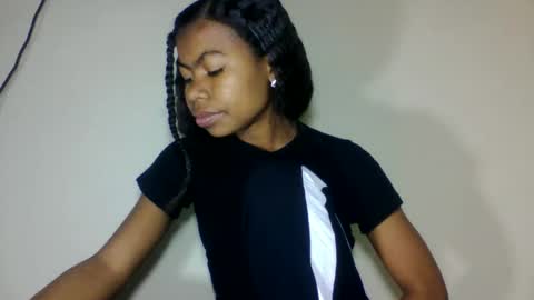 yannick_01 online show from June 2026 02:53:01 AM