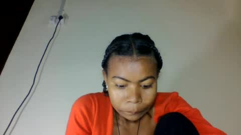 yannick_01 online show from June 2026 06:06:02 PM