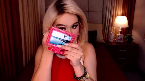 Snapshot of yanny_xoxo chatting on February 2025 02:46:02 PM Allisonn online show from February 2025 02:46:02 PM