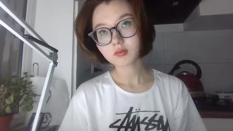 Lily online show from October 2025 05:48:02 PM