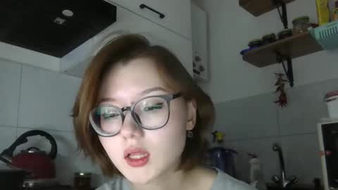 Lily online show from October 2025 03:04:01 PM