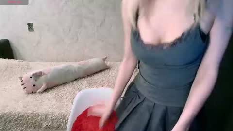 Snapshot of yape_anne chatting on June 2026 04:22:01 PM Anny online show from June 2026 04:22:01 PM