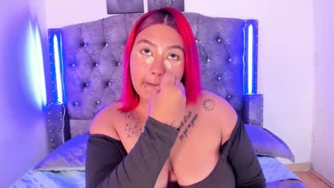 Yara  online show from November 2025 11:12:02 AM