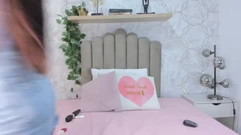 Yara online show from September 2025 08:20:02 PM