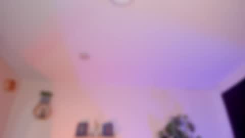 Snapshot of yarirose chatting on May 2026 03:28:02 PM Yary online show from May 2026 03:28:02 PM