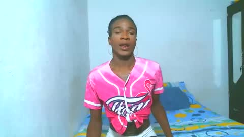 Snapshot of yarithza_ts2003 chatting on February 2025 07:13:01 PM YARITHZA online show from February 2025 07:13:01 PM