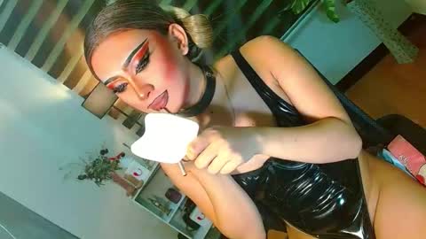 miss yasii online show from April 2026 03:32:01 PM