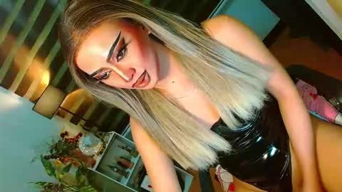 miss yasii online show from April 2026 03:40:02 PM