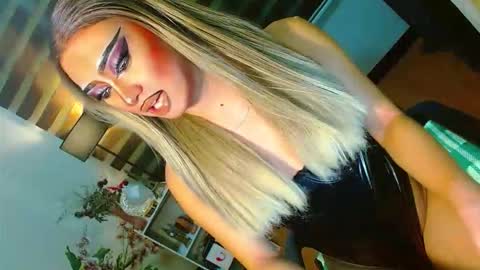miss yasii online show from May 2026 04:01:01 PM