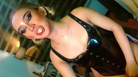 miss yasii online show from May 2026 01:49:02 PM