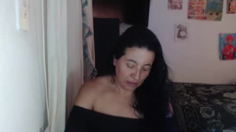 Snapshot of yasmin_love85 chatting on February 2025 06:09:02 PM yasmin_love85 online show from February 2025 06:09:02 PM
