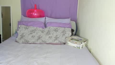 Snapshot of yasminayazzie chatting on December 2024 04:30:02 AM Yasmina online show from December 2024 04:30:02 AM