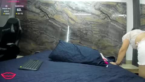 Snapshot of yaya____ chatting on March 2025 03:56:01 AM yaya____ online show from March 2025 03:56:01 AM