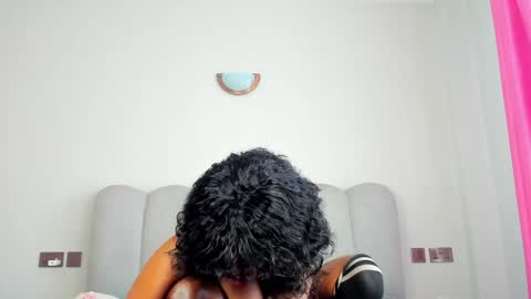 yazmin_rochae online show from May 2026 08:32:01 AM
