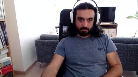 yeeaahoo online show from October 2025 08:47:02 AM