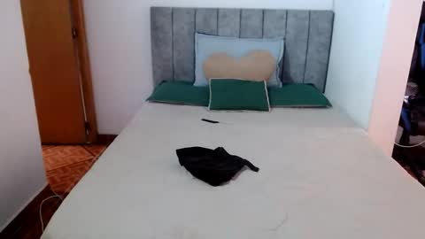 Snapshot of yeibles_hana2 chatting on December 2025 07:56:02 PM yeibles_hana2 online show from December 2025 07:56:02 PM