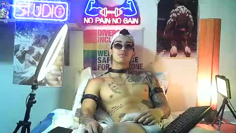 yeisoncastellanos1999 online show from September 2025 06:42:01 PM