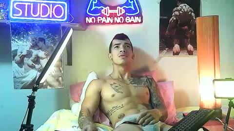 yeisoncastellanos1999 online show from September 2025 06:46:01 PM