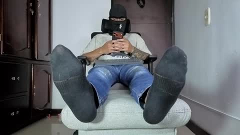 yeisongomezz online show from May 2026 04:45:01 PM
