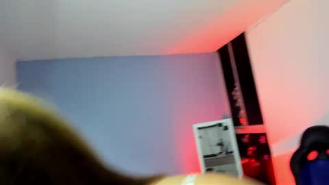 Snapshot of yelena03 chatting on March 2025 09:11:02 PM yelena03 online show from March 2025 09:11:02 PM