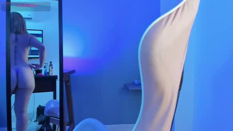 Snapshot of yelena03 chatting on March 2025 11:38:01 PM yelena03 online show from March 2025 11:38:01 PM