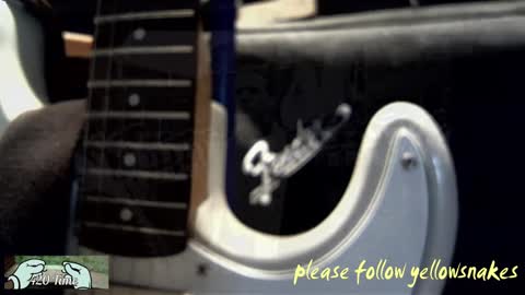 Snapshot of yellowsnakes chatting on October 2025 10:07:02 PM . y e l l o w s n a k e s . online show from October 2025 10:07:02 PM