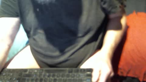 Snapshot of yellowsnakes chatting on November 2025 03:03:02 PM . y e l l o w s n a k e s . online show from November 2025 03:03:02 PM