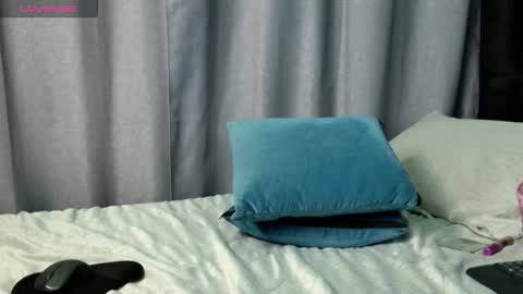 Yenni online show from October 2025 08:25:01 PM