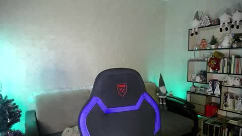 Snapshot of yes_cute_boy_ chatting on January 2026 10:26:01 PM Eden online show from January 2026 10:26:01 PM