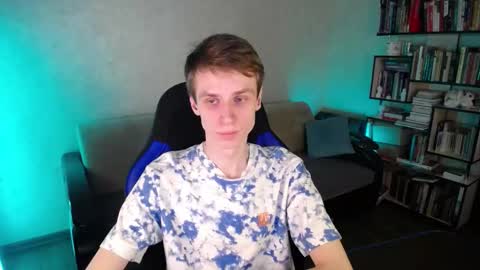 Snapshot of yes_cute_boy_ chatting on February 2026 12:06:01 PM Eden online show from February 2026 12:06:01 PM