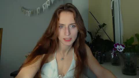 Zoe online show from March 2025 09:37:01 PM