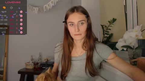 Zoe online show from September 2025 08:47:02 PM