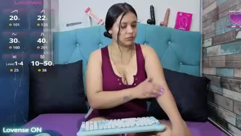 Snapshot of yesamin_stone18 chatting on July 2026 12:11:01 PM yesamin_stone18 online show from July 2026 12:11:01 PM