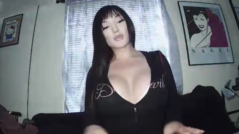 Natalia Rae 0.    online show from June 2026 10:45:02 PM