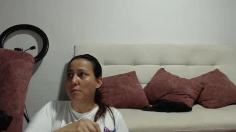 yessica and andres online show from September 2025 02:13:01 AM